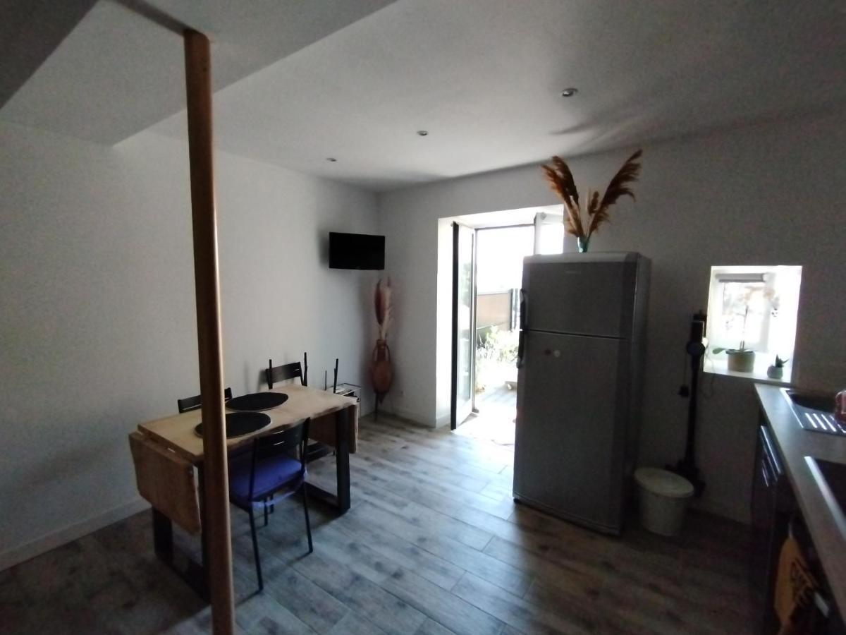 Trevoux: Loft Ravissant Avec Terrasse Leilighet Eksteriør bilde